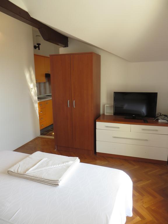 Apartments Tonka Pakoštane Quarto foto